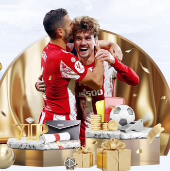 恩怨局？巴尔韦德踢倒巴埃纳吃直红，此前巴埃纳诅咒其儿子被拳打